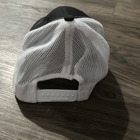 Hat - Picture 3 of 4